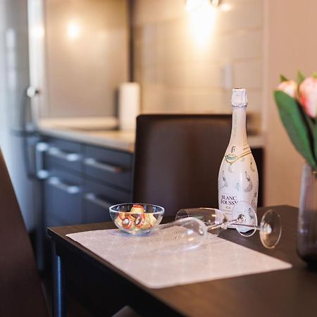Flexible Selfcheckins 29 - Zagreb - Garage - Loggia - New - Apartments Repinc Buitenkant foto